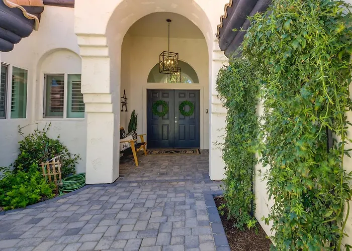 1 Mi To Water Ranch! Family Retreat W/ Resort Pool
