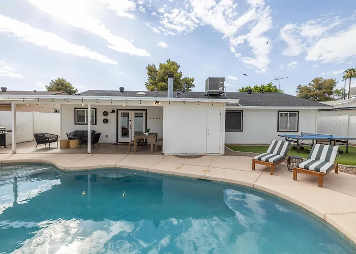 Gilbert East Laurel